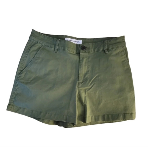 SHORTS - Picture 1 of 2